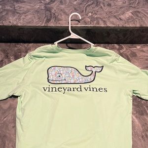 Vineyard Vines T-shirt